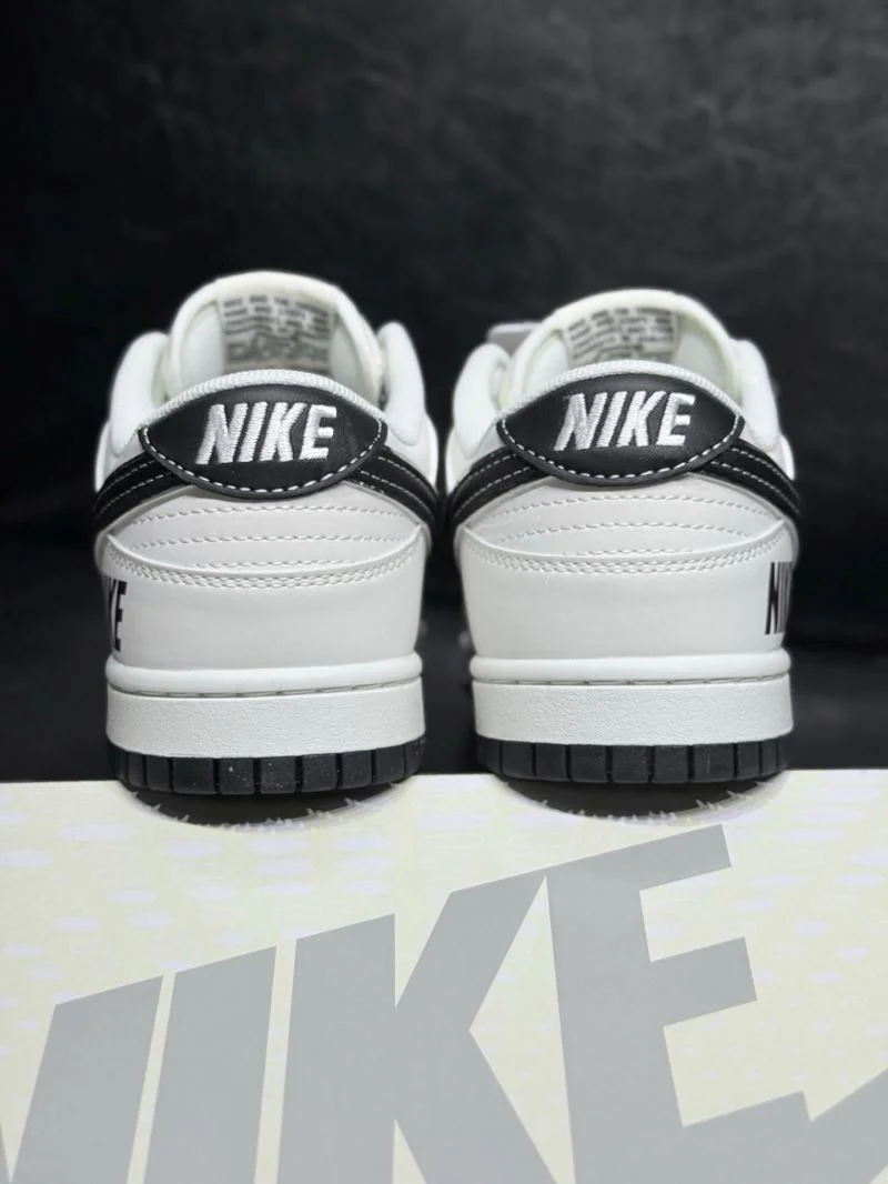 Nike Dunk Shoes ComfortFit 33458
