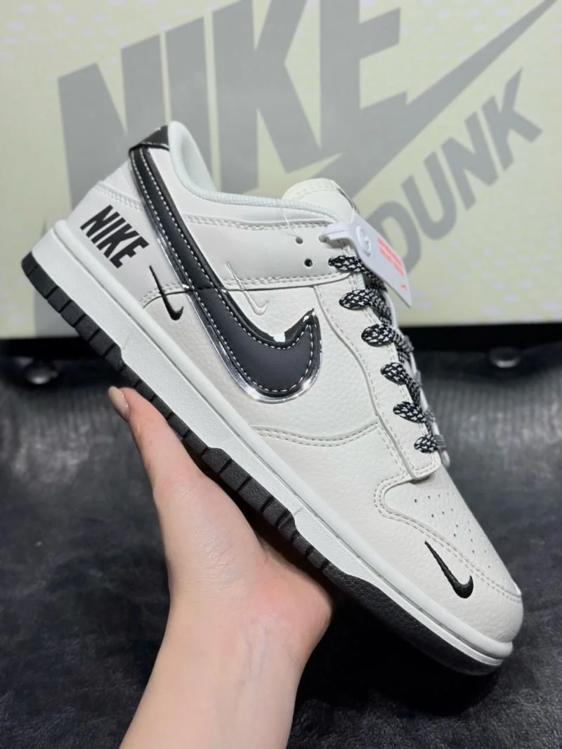Nike Dunk Shoes ComfortFit 33458