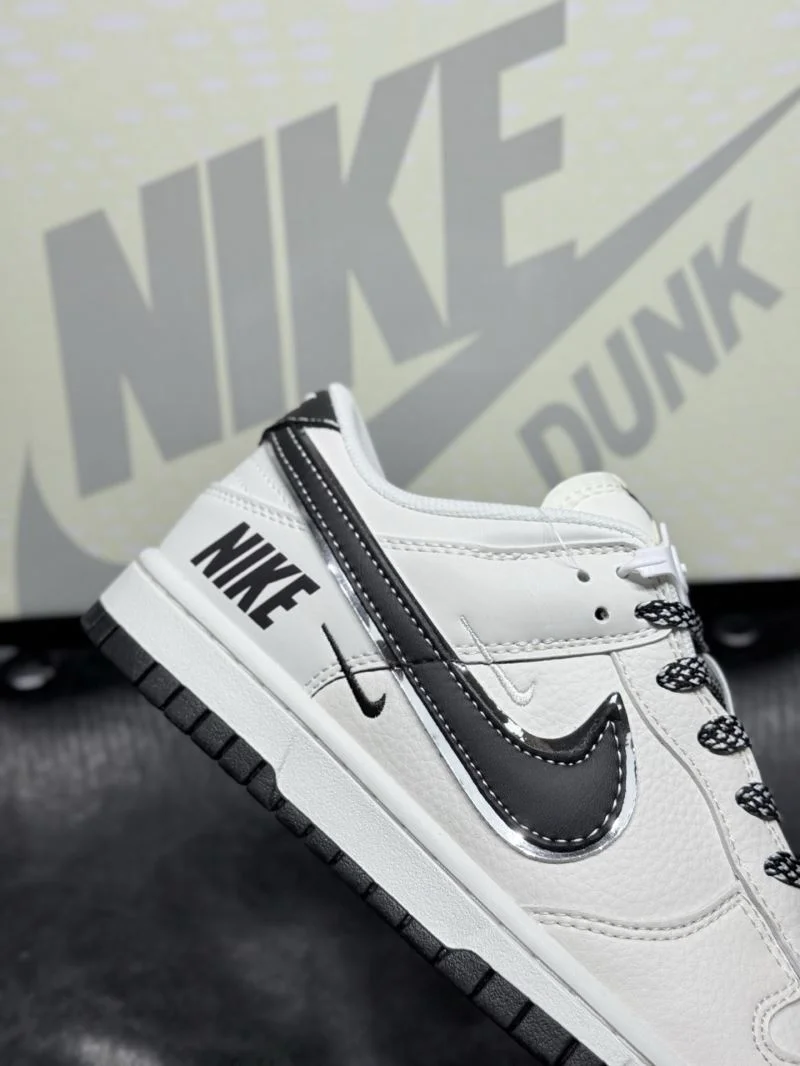 Nike Dunk Shoes ComfortFit 33458