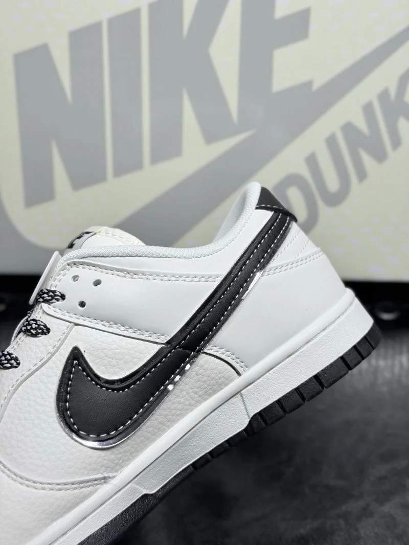 Nike Dunk Shoes ComfortFit 33458