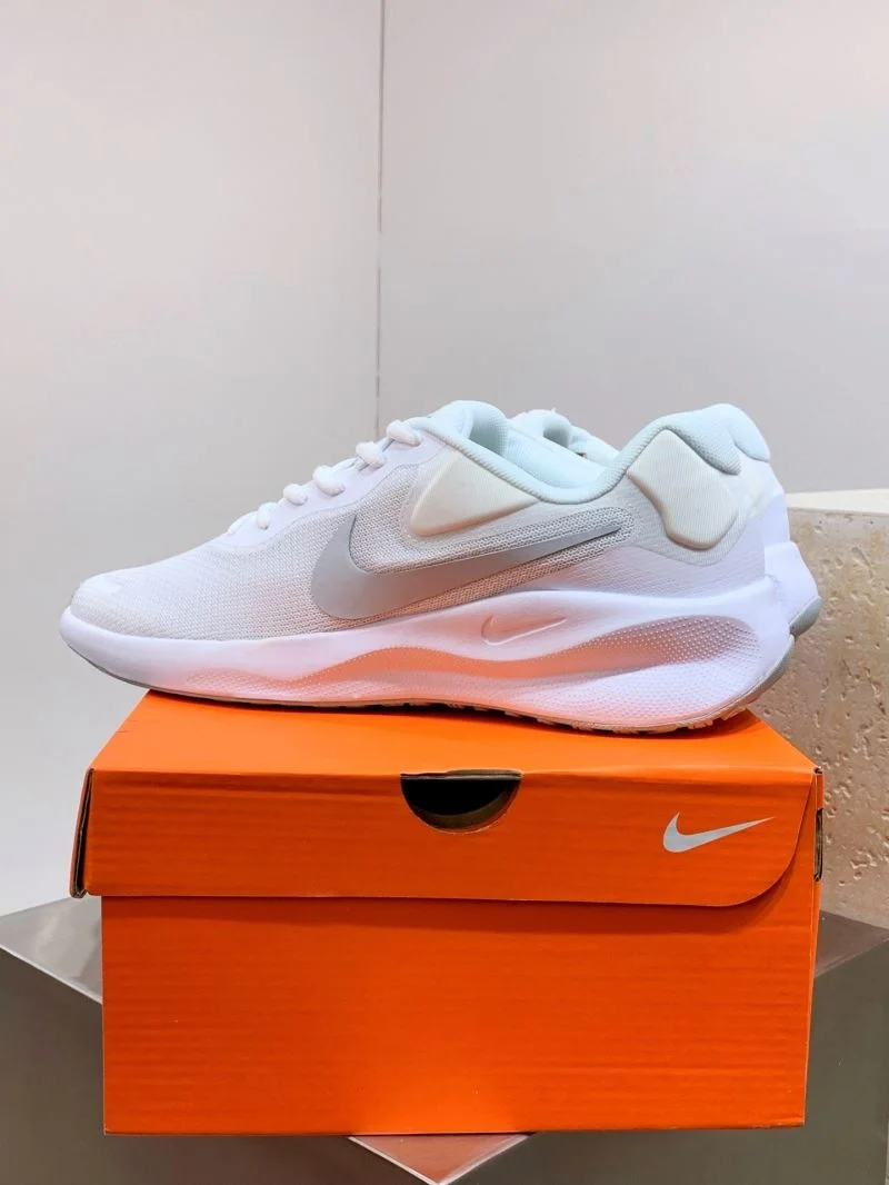 Nike Other Shoes Bright 33366
