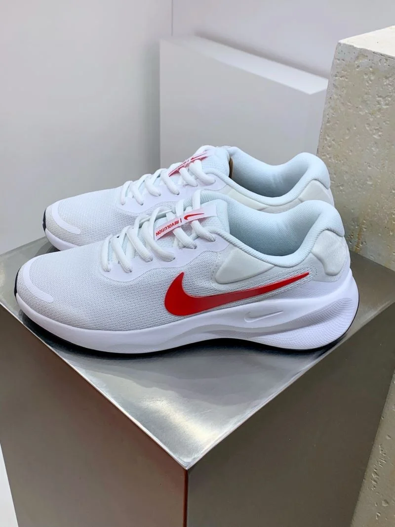 MoistureWicking Nike Other Shoes 33371