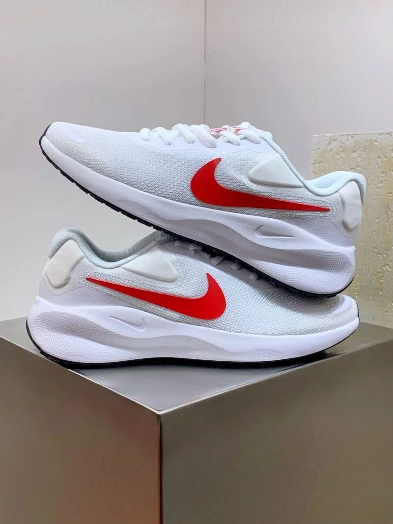 MoistureWicking Nike Other Shoes 33371