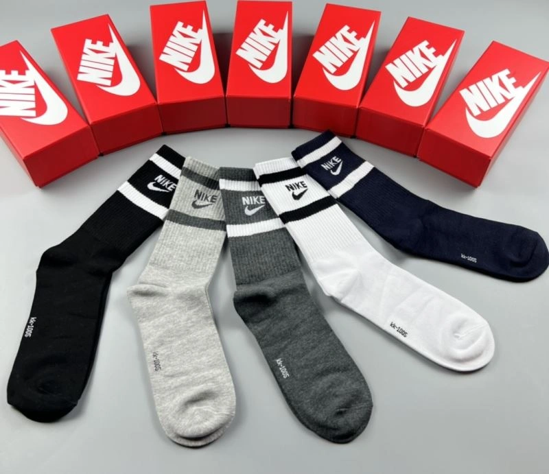 WellDesigned Nike Socks 274605