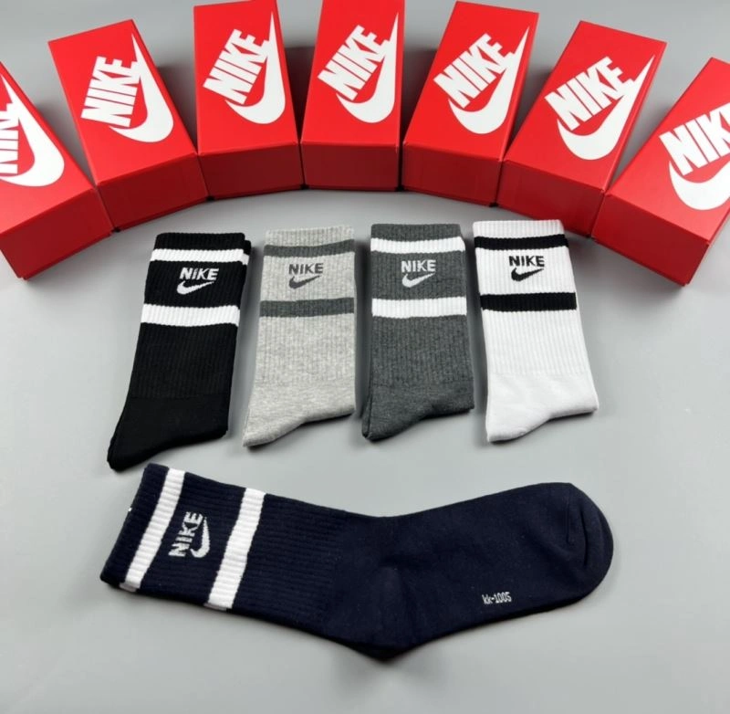 WellDesigned Nike Socks 274605
