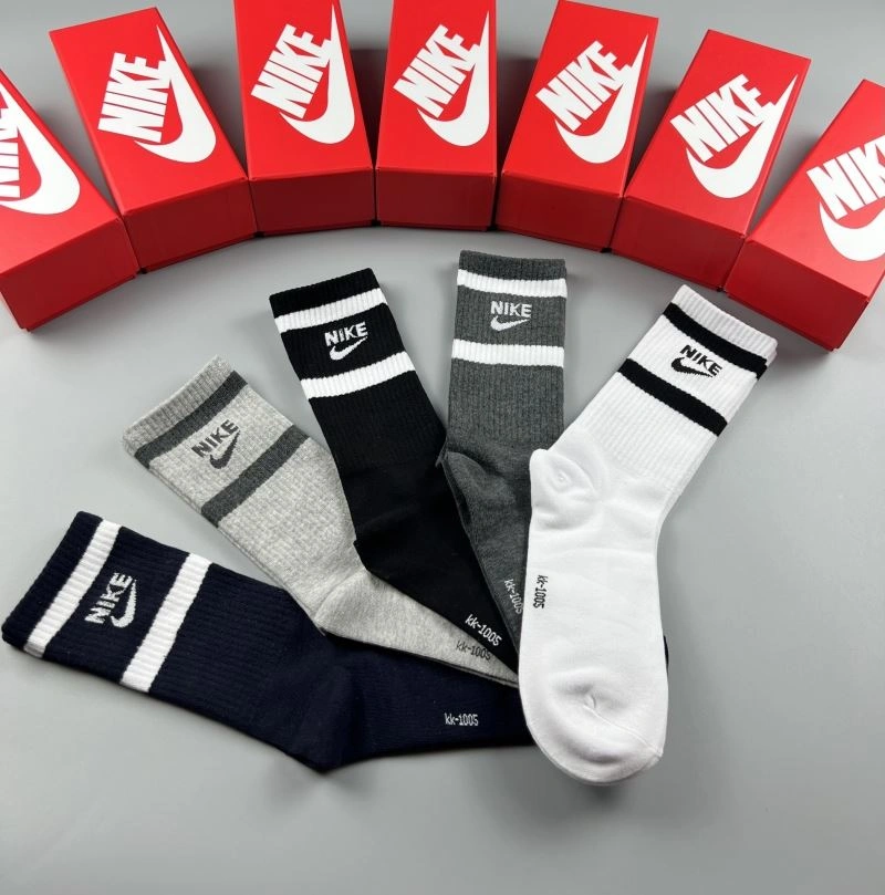 WellDesigned Nike Socks 274605