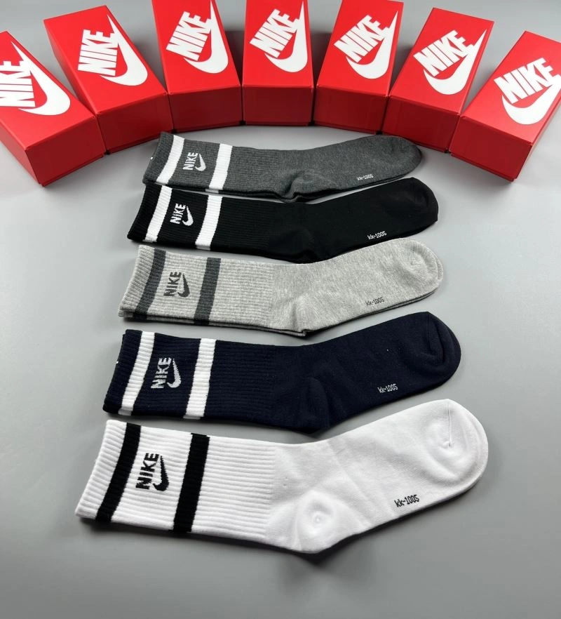 WellDesigned Nike Socks 274605