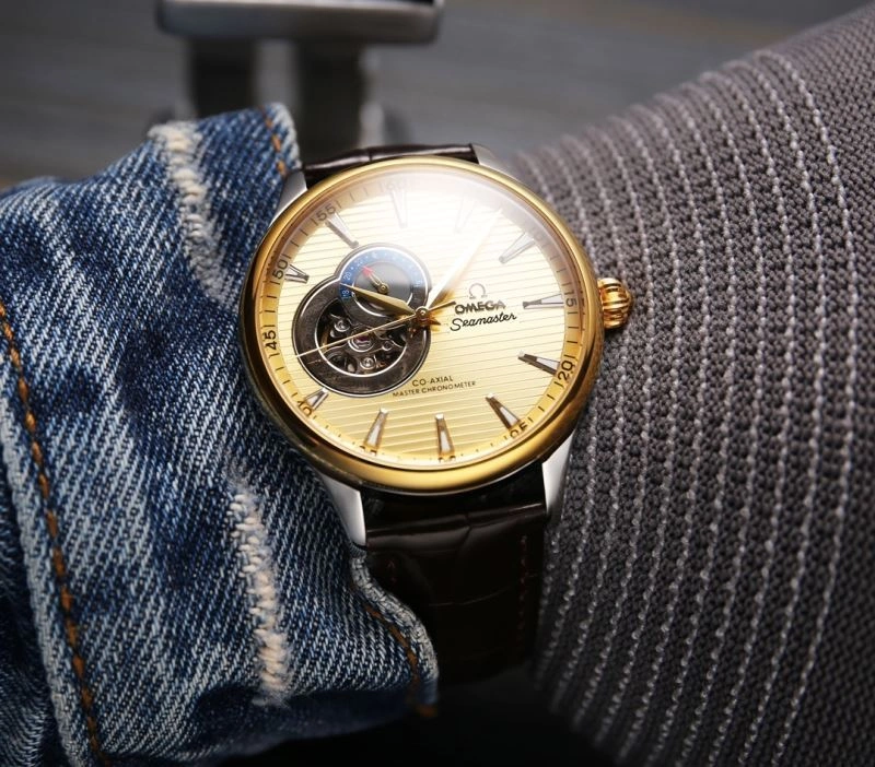 Sleek OMEGA Watches 193959