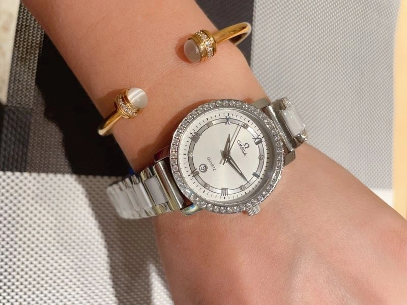 Elegant OMEGA Watches 193876