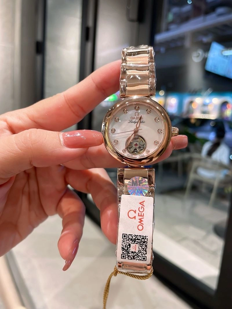 Chic OMEGA Watches 193816