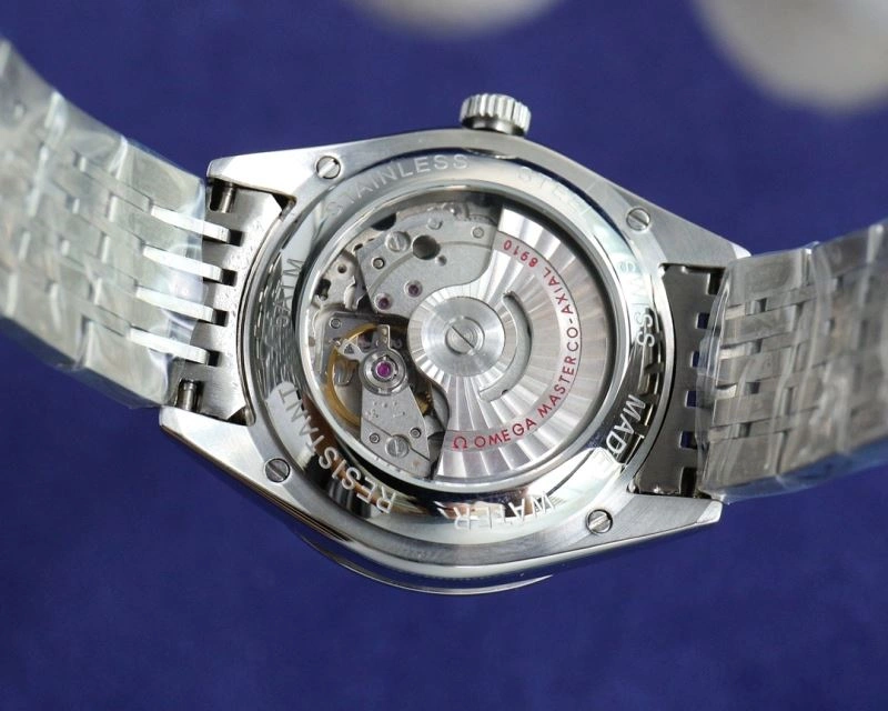 Vibrant OMEGA Watches 193706