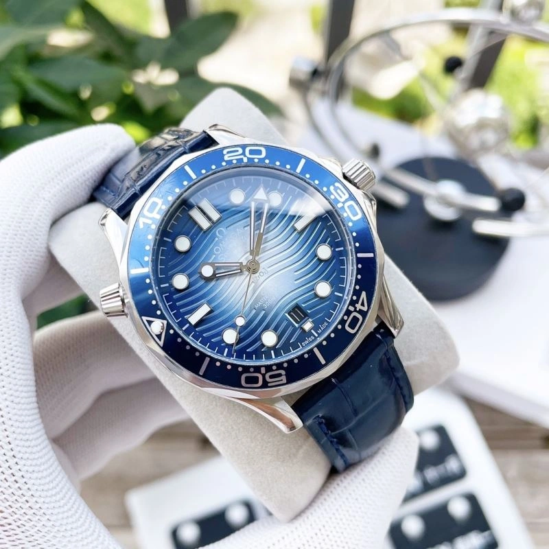 Compact OMEGA Watches 193551