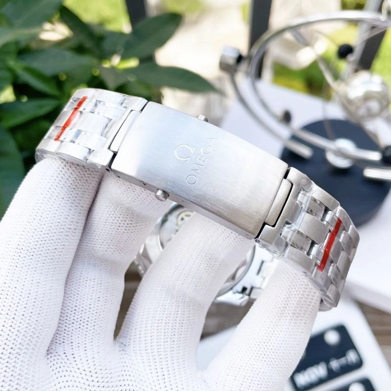 Compact OMEGA Watches 193551