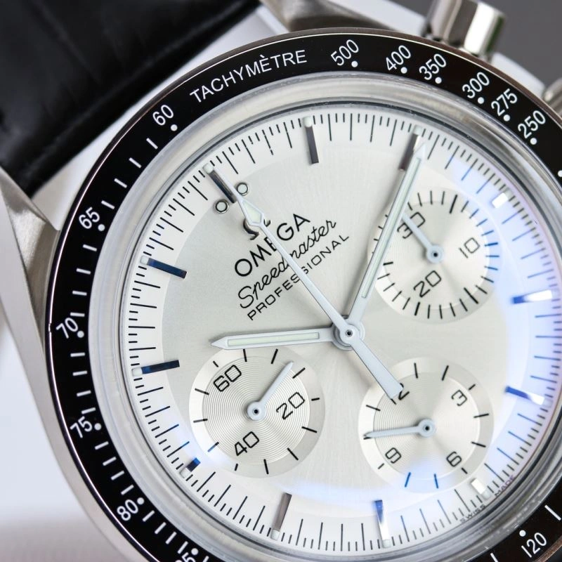 Compact OMEGA Watches 193437