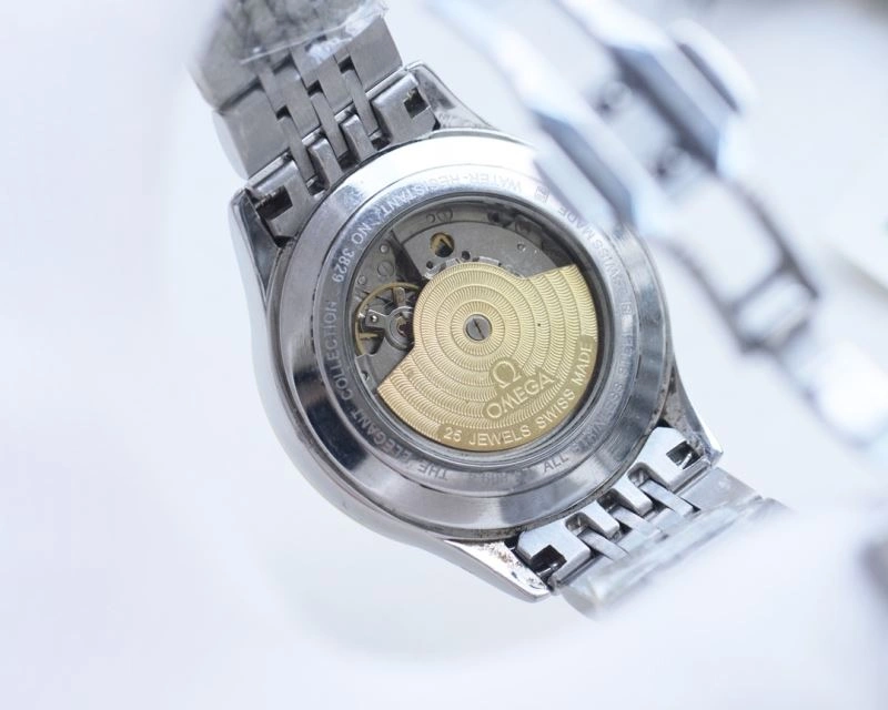 Sporty OMEGA Watches 193405