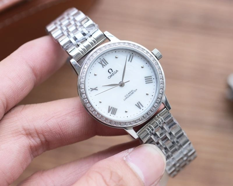 Vibrant OMEGA Watches 193303