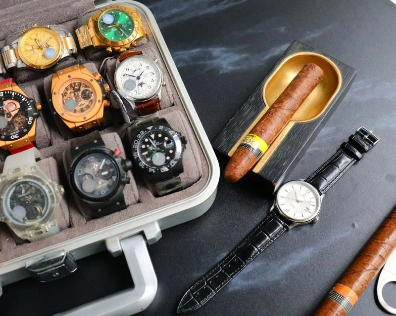 OMEGA Watches Chic 193197