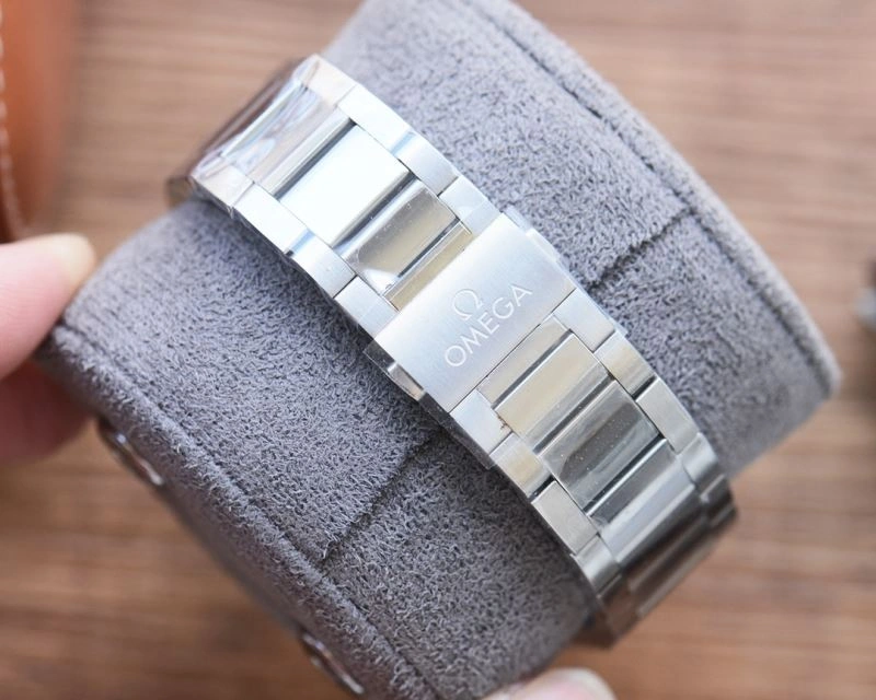 Effortless OMEGA Watches 193154