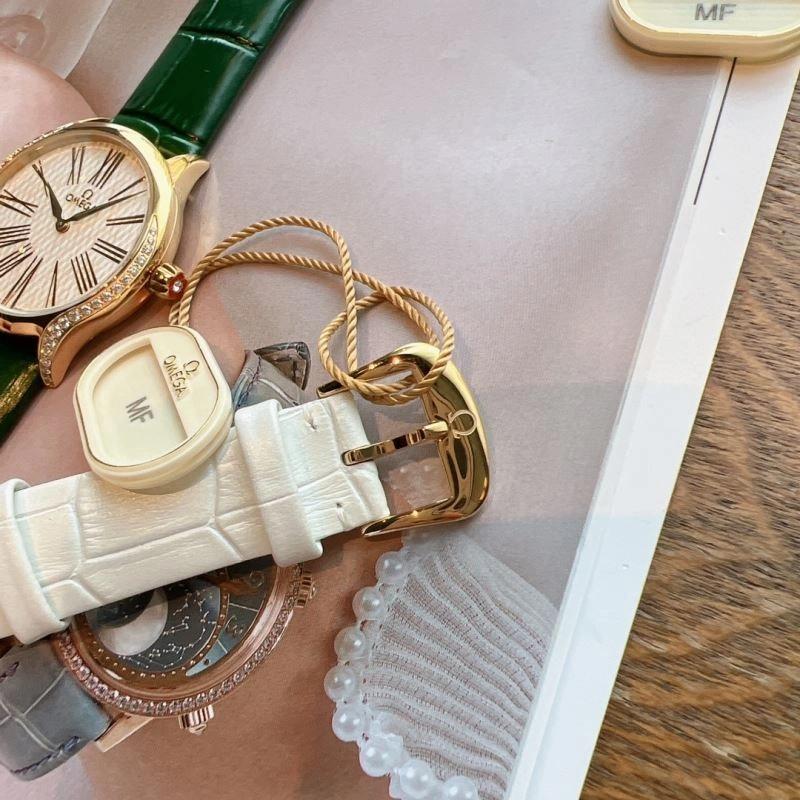 Compact OMEGA Watches 192985