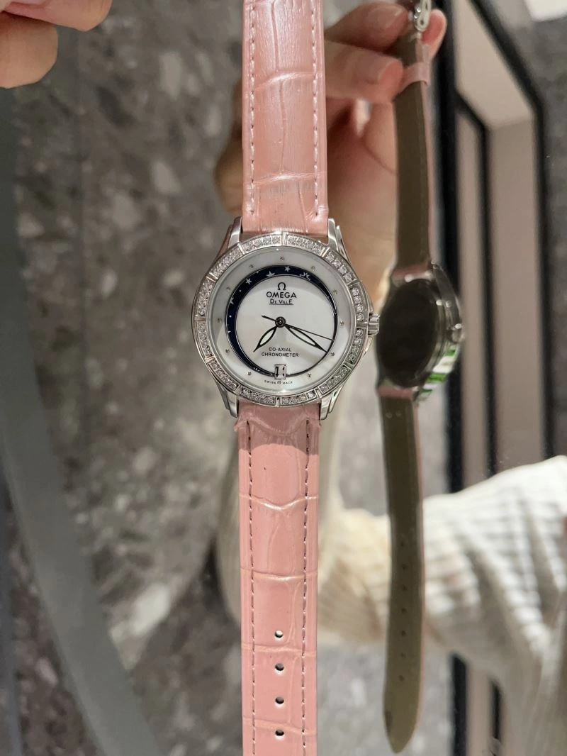 Snug OMEGA Watches 192981