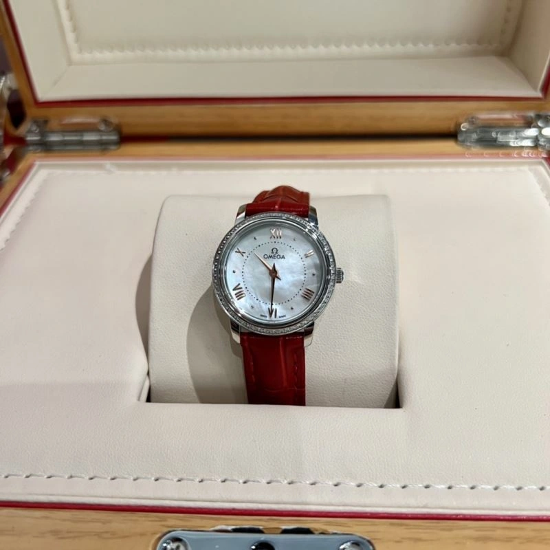Supportive OMEGA Watches 192910