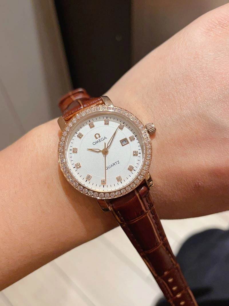Snug OMEGA Watches 192904