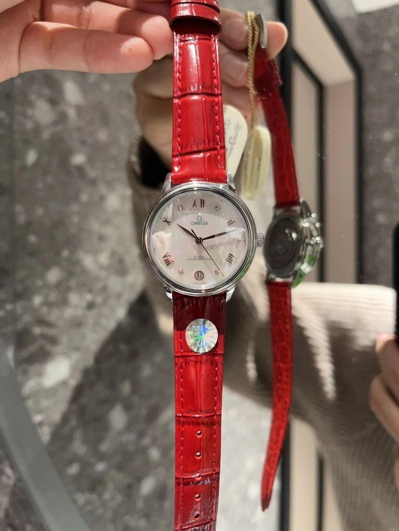 Supportive OMEGA Watches 192898