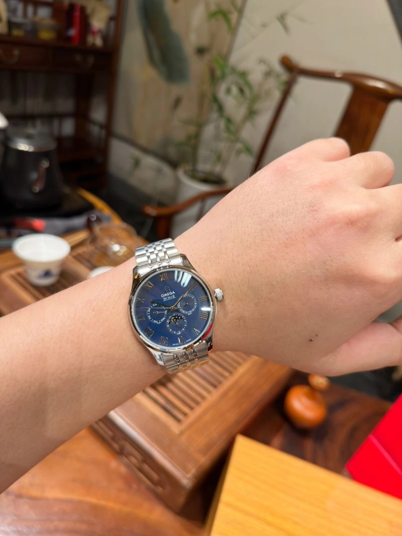 OMEGA Watches MoistureWicking 192633