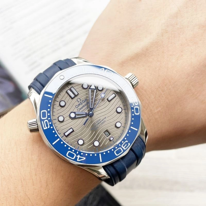 OMEGA Watches SmoothTexture 192593