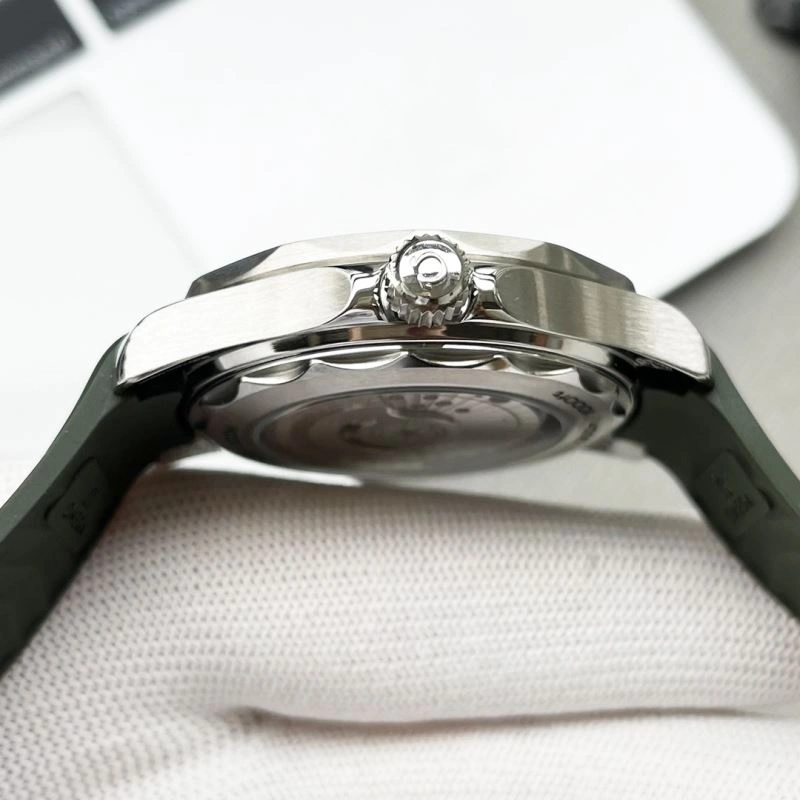 OMEGA Watches Effortless 192596