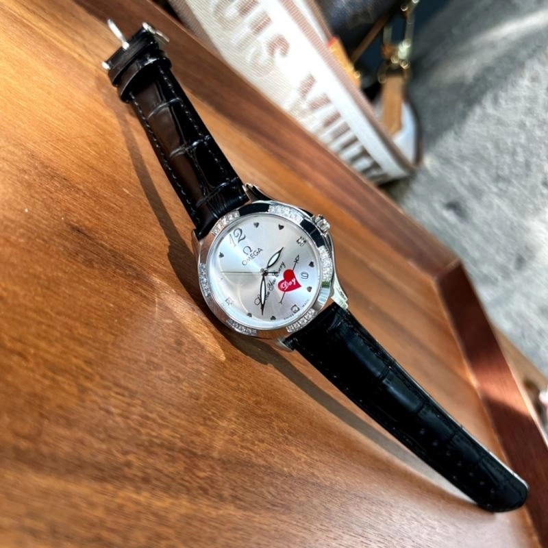 FashionForward OMEGA Watches 192356
