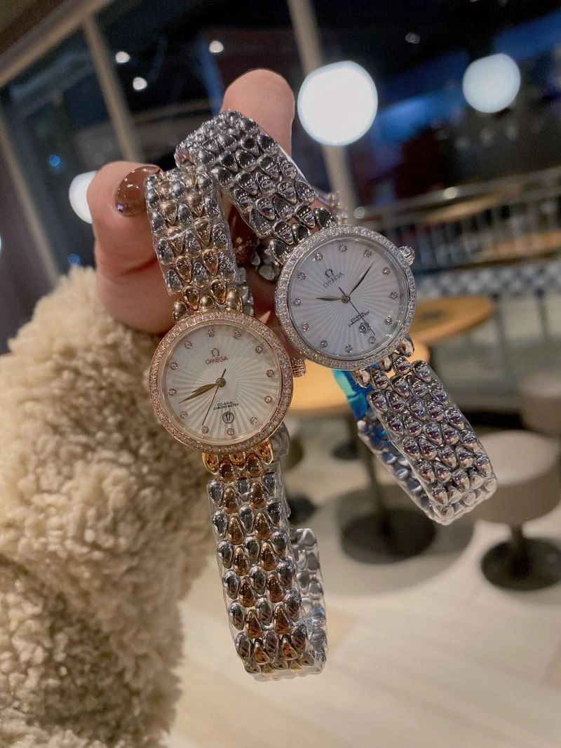 Vibrant OMEGA Watches 192282