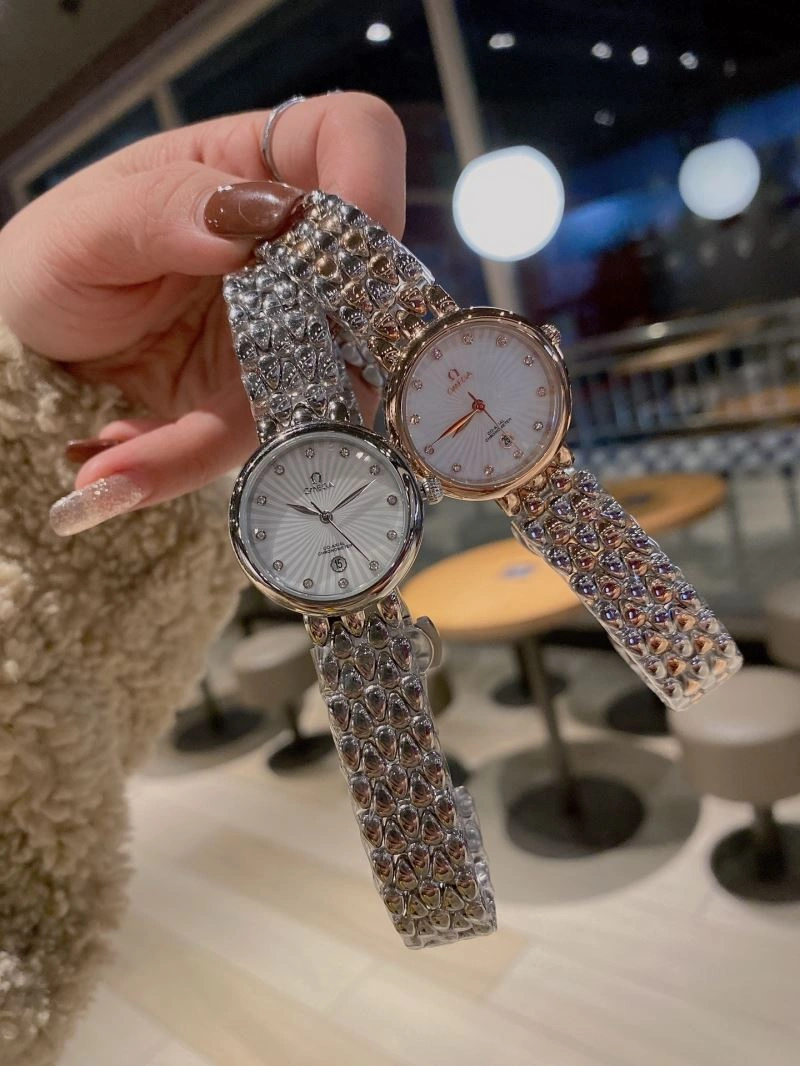 Vibrant OMEGA Watches 192282