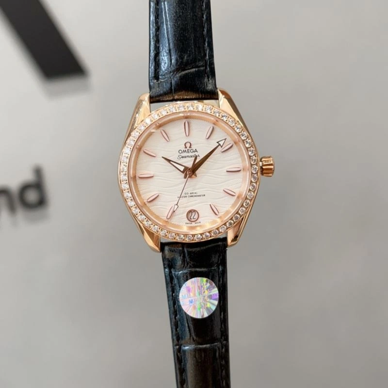 Vibrant OMEGA Watches 192303