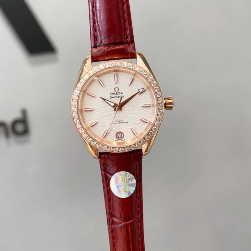 Vibrant OMEGA Watches 192303