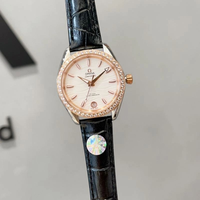 Vibrant OMEGA Watches 192303