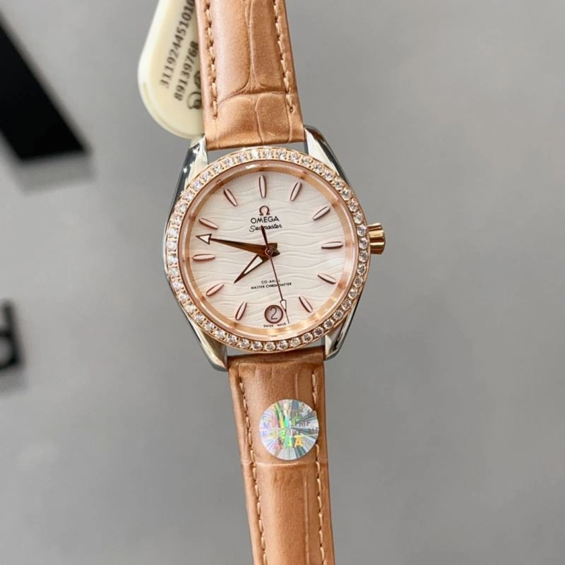 Vibrant OMEGA Watches 192303
