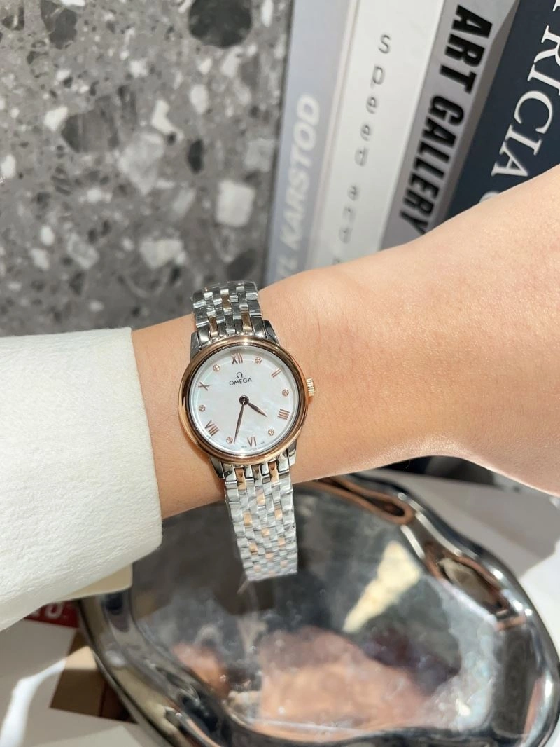 OMEGA Watches Youthful 192227