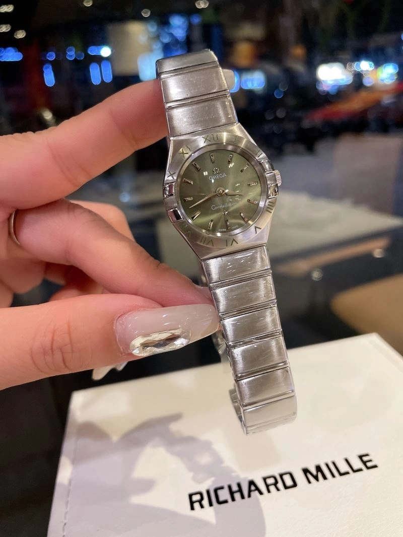 OMEGA Watches Unique 191963