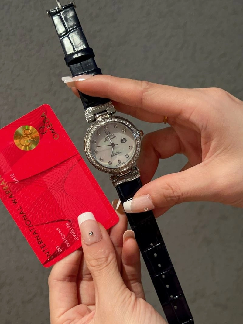 OMEGA Watches Chic 191225