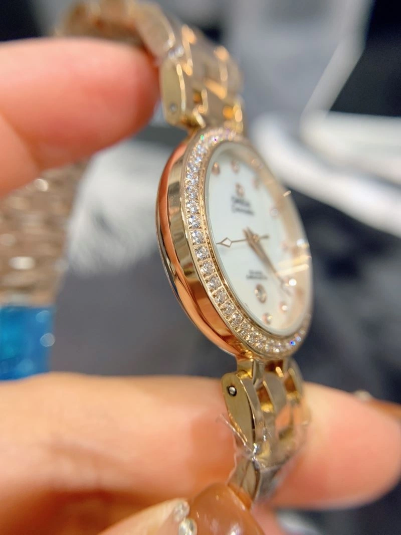 FashionForward OMEGA Watches 191217