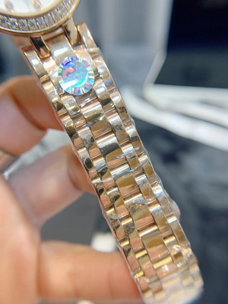 FashionForward OMEGA Watches 191217