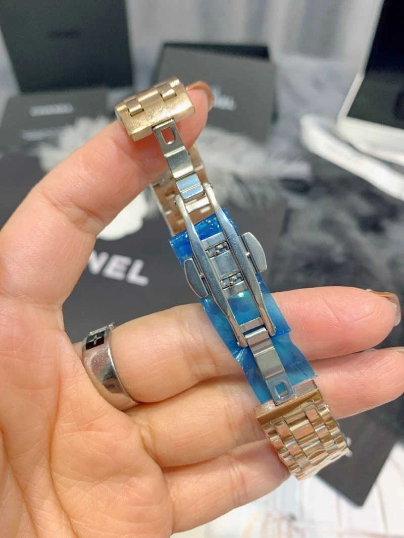 FashionForward OMEGA Watches 191217