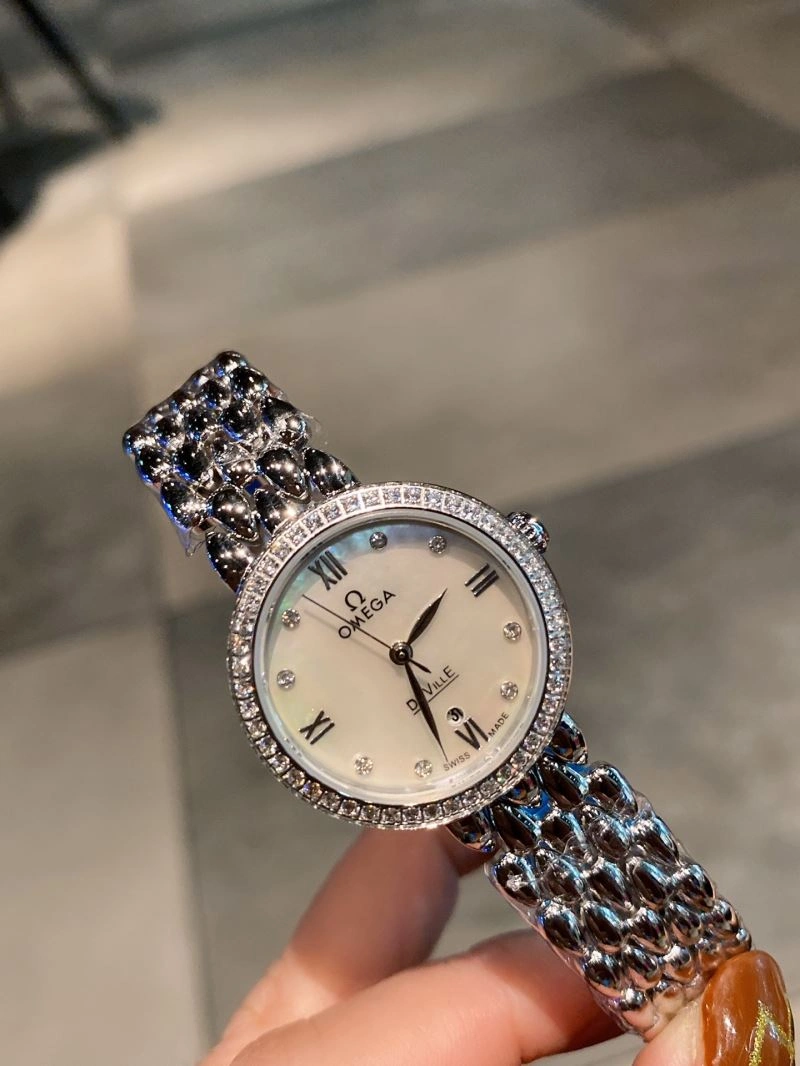 OMEGA Watches SmoothTexture 191211
