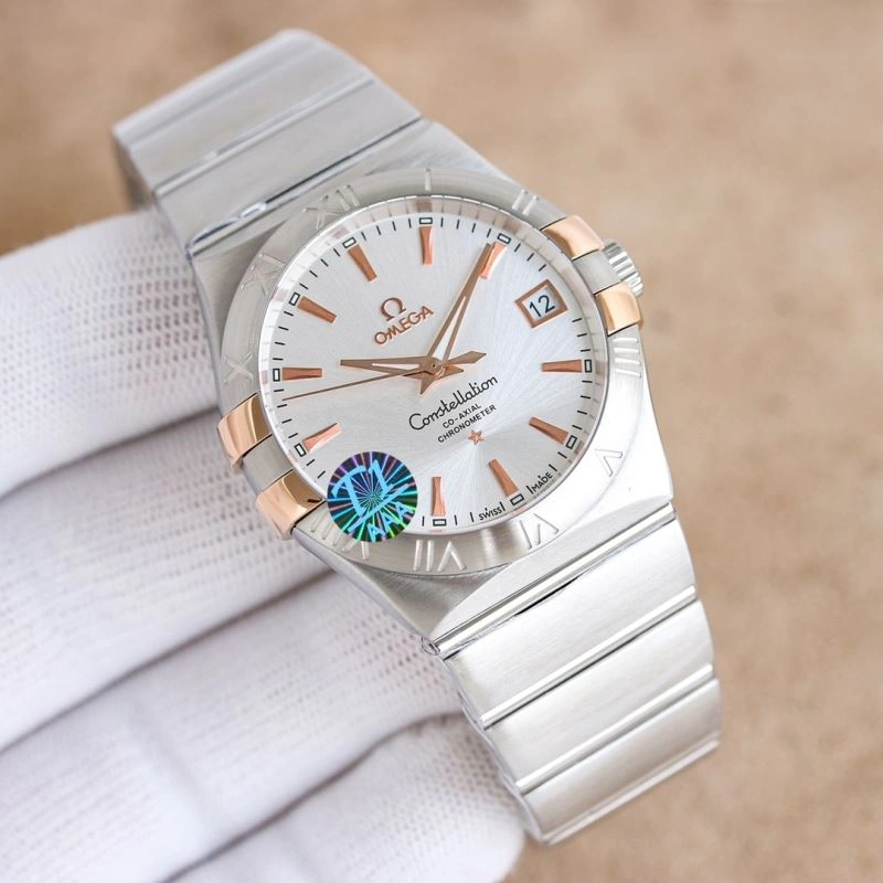 Snug OMEGA Watches 190925