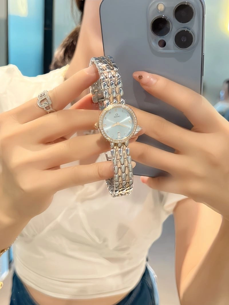 OMEGA Watches Effortless 190821