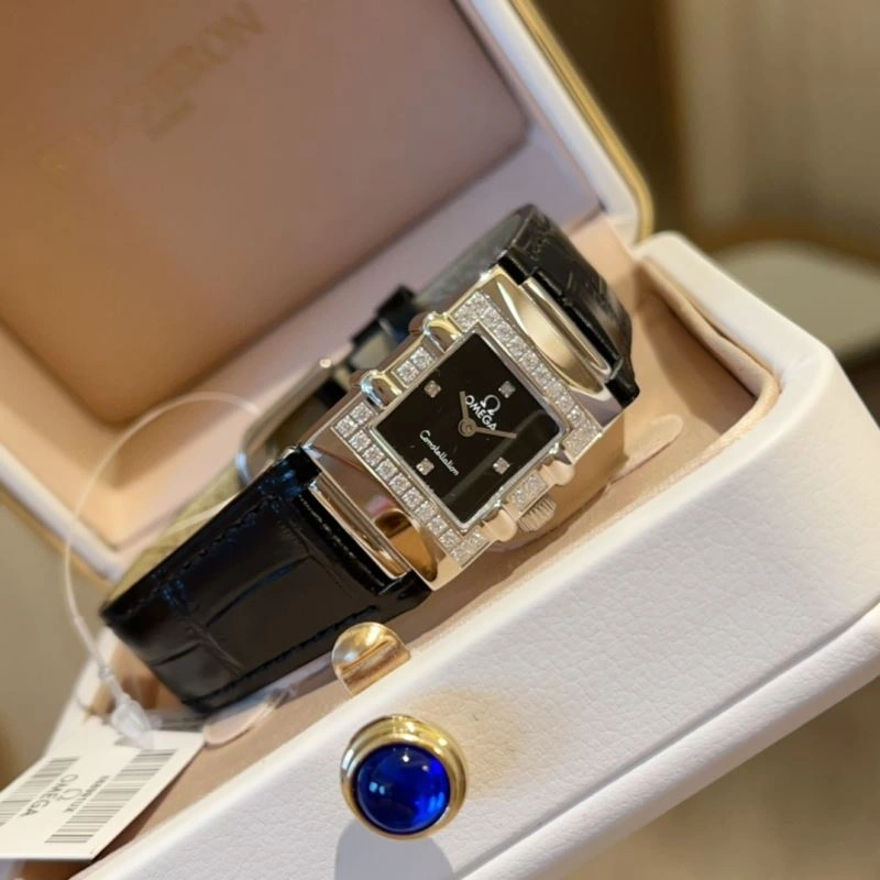 Bright OMEGA Watches 190812