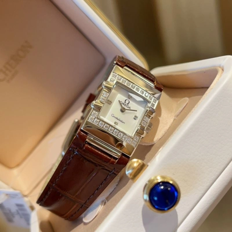 Bright OMEGA Watches 190812