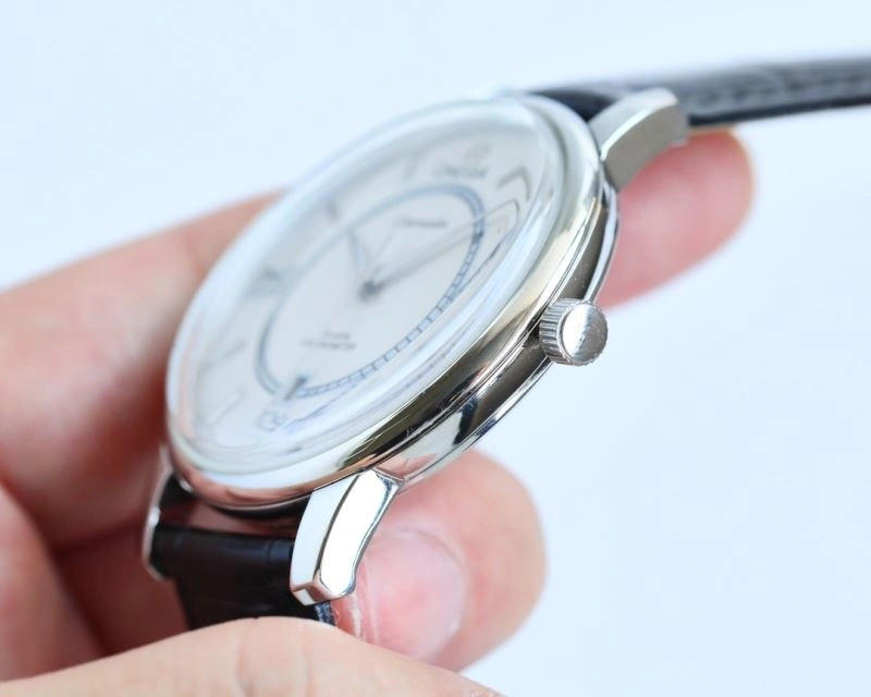 Sleek OMEGA Watches 190777