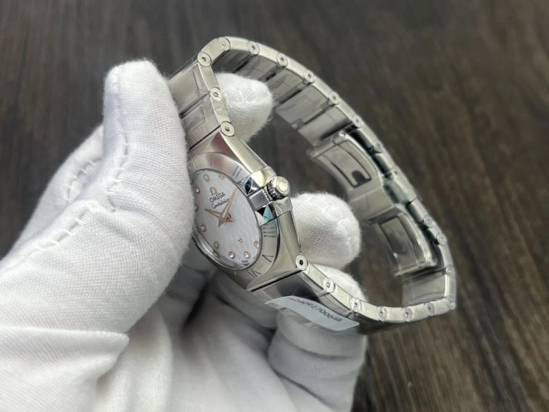 OMEGA Watches SoftTouch 190728